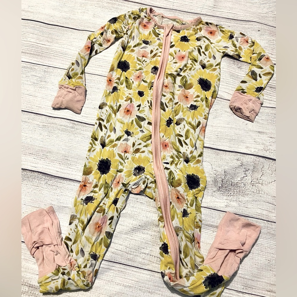 Caden Lane Sunflower 🌻 Zippy Bamboo